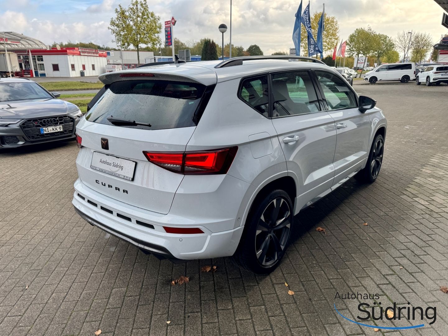 Ateca 2,0 TSI DSG AHK Navi ACC El.Heckklappe