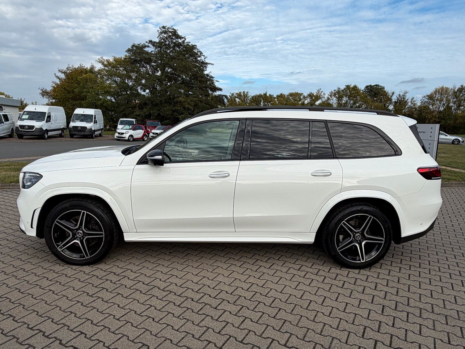 Mercedes-Benz GLS 350 d 4MATIC AMG NIGHT PANO 360° KEYLESSLED foto 8