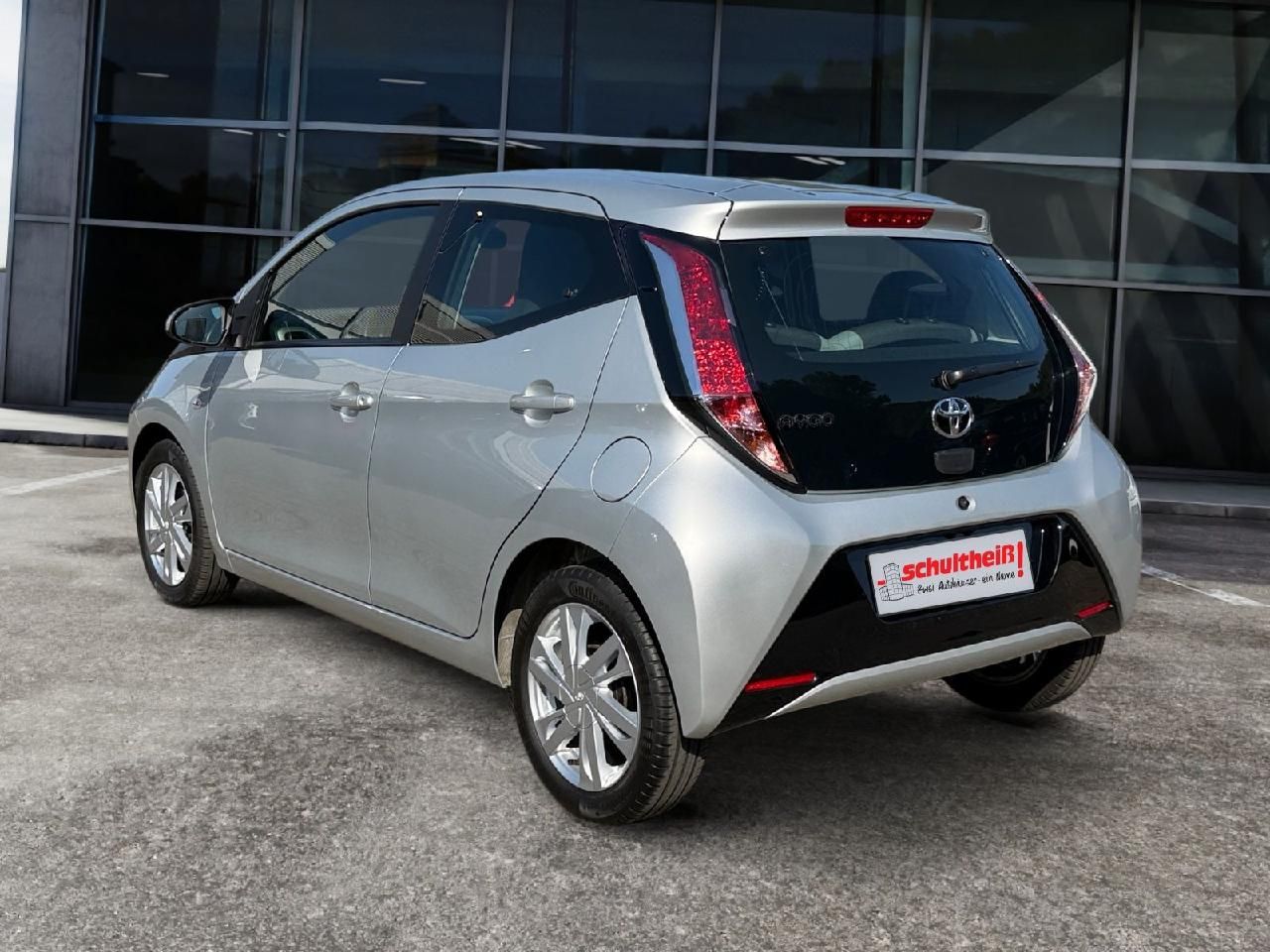 Fahrzeugabbildung Toyota AYGO x-play touch
