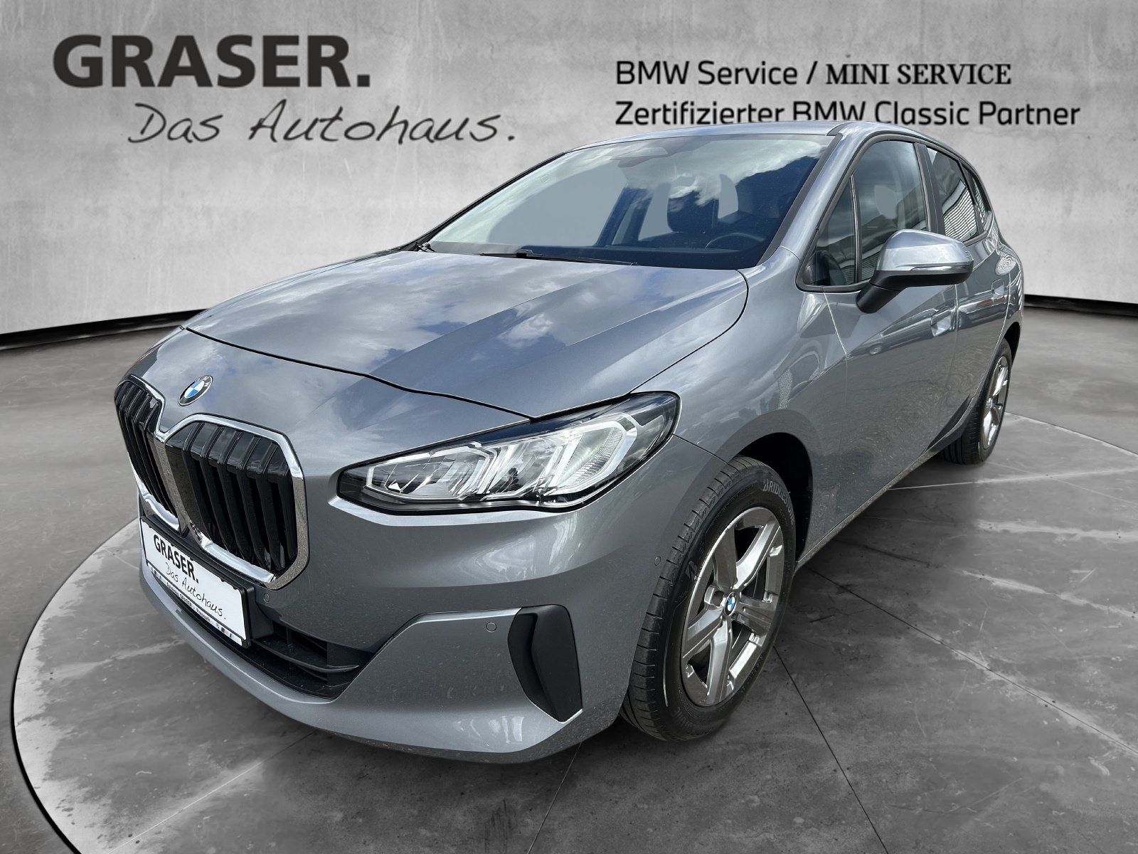 BMW 220i Active Tourer DAB LED RFK Parkassistent