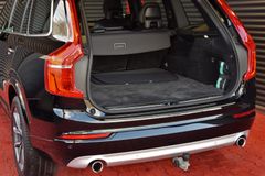 Fahrzeugabbildung Volvo XC90 Momentum AWD Leder LED AHK ACC Kamera 20"