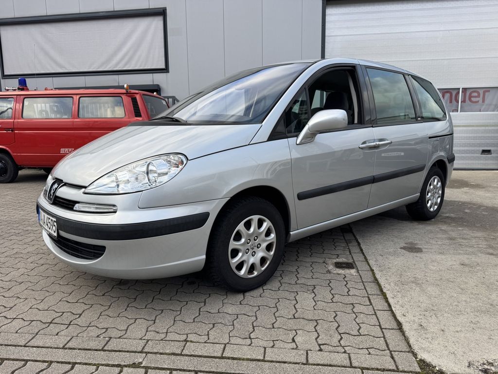 Peugeot 807