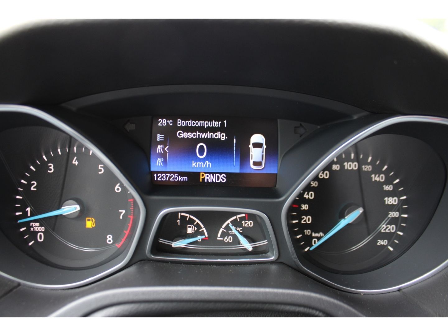FORD Focus Turnier Titanium 1.5 EcoBoost Xenon RFK GR - Image 15