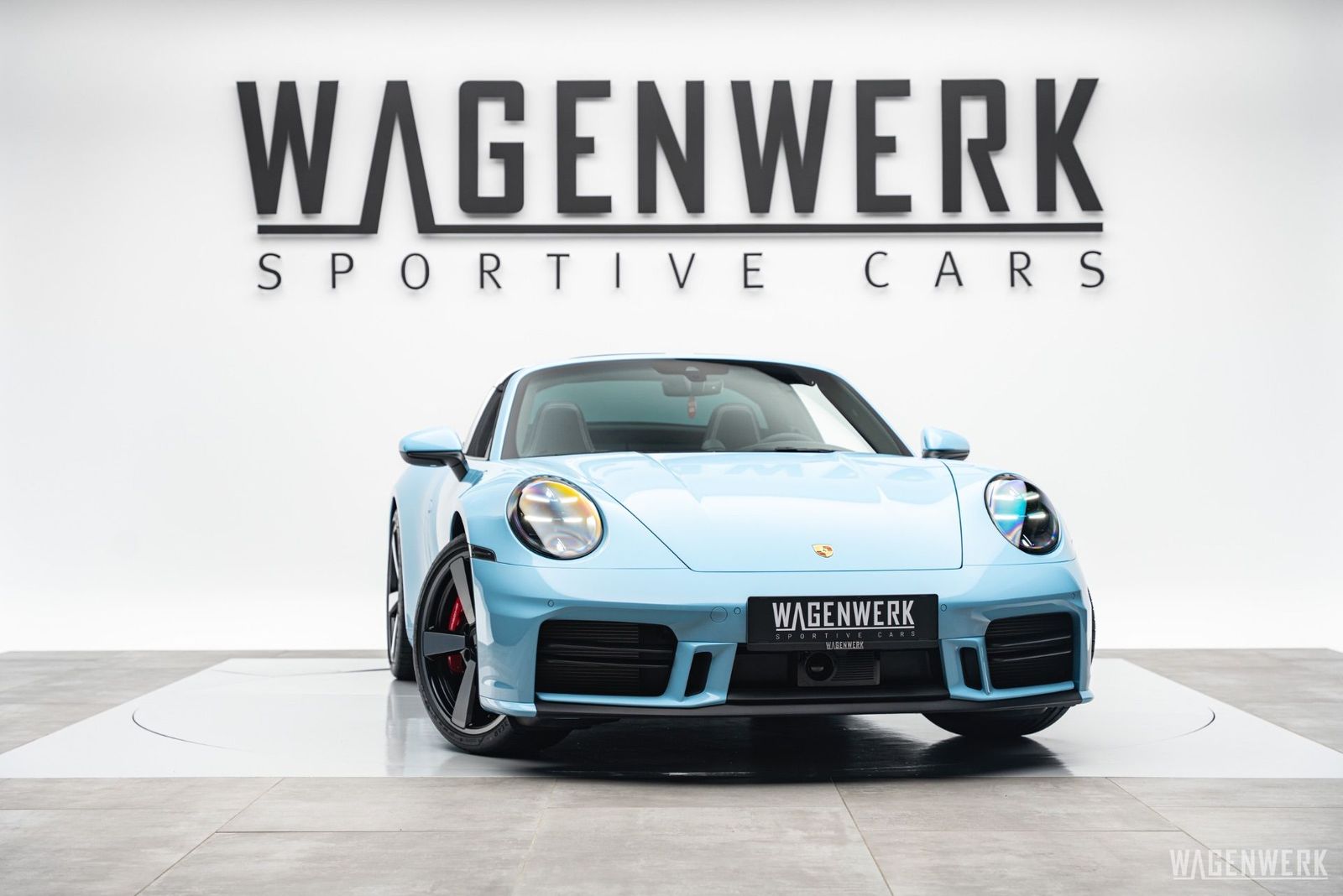 Porsche 911 992.2 TARGA 4S PTS GULFBLAU SPORTDESIGN INNO