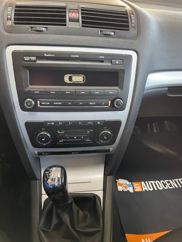 Skoda Octavia Combi Impuls Edition 1.4*SHZ*PDC*2.HAND*