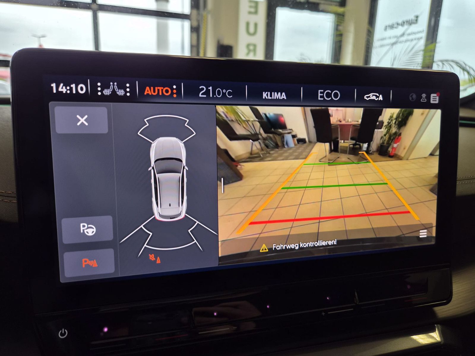 Fahrzeugabbildung CUPRA Formentor VZ e-Hybrid / GEPFLEGT / 1. HAND