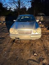 Mercedes-Benz Mercedes E220 D, W210 - gebrauchte Mercedes-Benz E 220 aus dem Jahr 1998