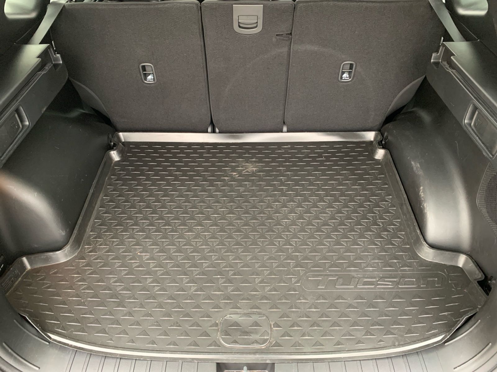 Fahrzeugabbildung Hyundai TUCSON 1.6 T-GDI Trend Mild-Hybrid 4WD Krell el.