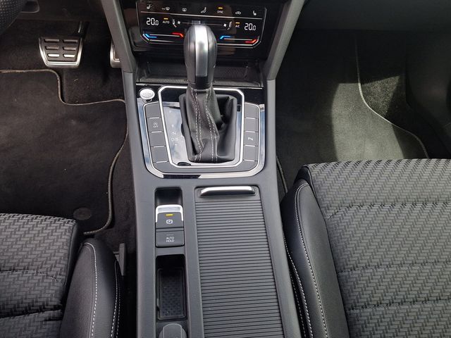 Passat Variant 4Motion 2.0 TDI R-line Navigation