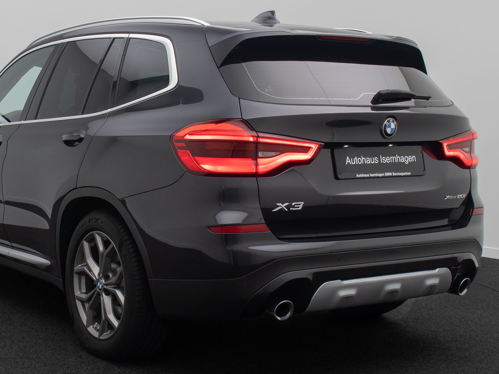Fahrzeugabbildung BMW X3 xD20i xLine HiFi Geschwindigrege Sport 19Zoll