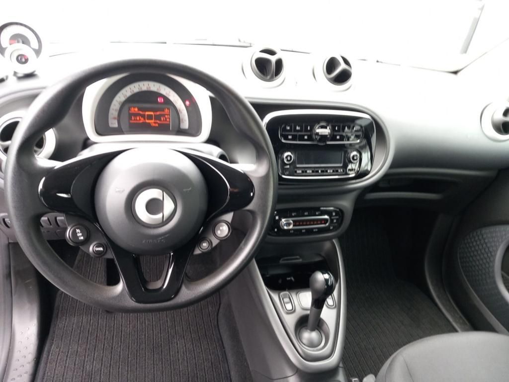 Fahrzeugabbildung Smart smart EQ fortwo cabrio *Navi*KlimaA