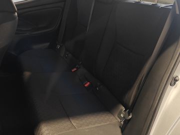 Toyota Yaris - 10
