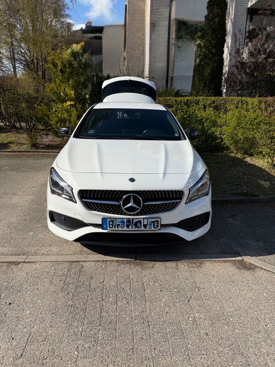 MERCEDES-BENZ CLA 220 Shooting Brake CLA 220 d DCT  AMG-Line