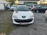 Peugeot 206+ zu verkaufen - Peugeot 206 mit Anhängerkupplung