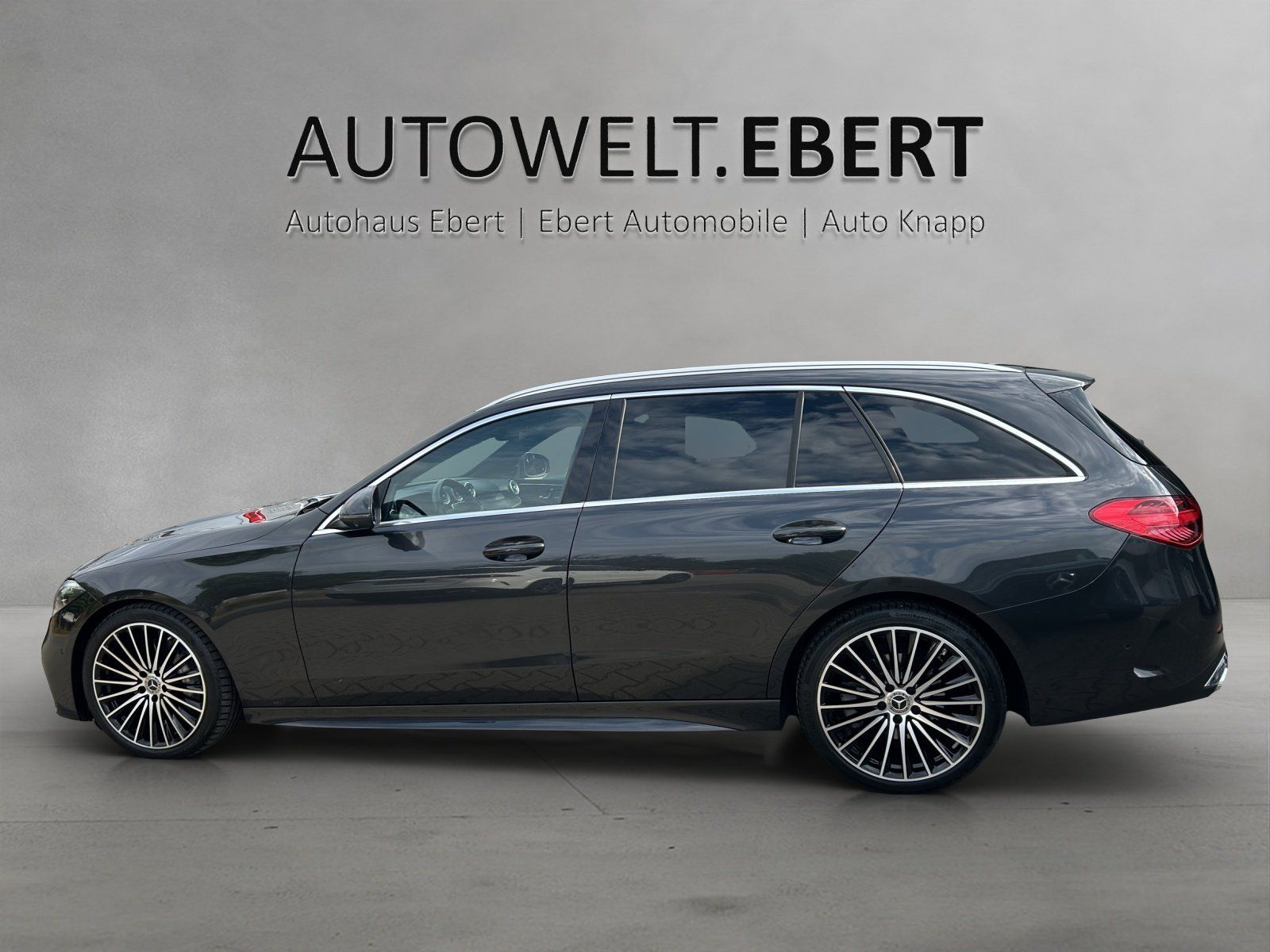 Fahrzeugabbildung Mercedes-Benz C300d T AMG Pano DISTRO DigiLED Busines AHK Memo