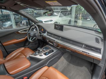 Audi Q7 - 5