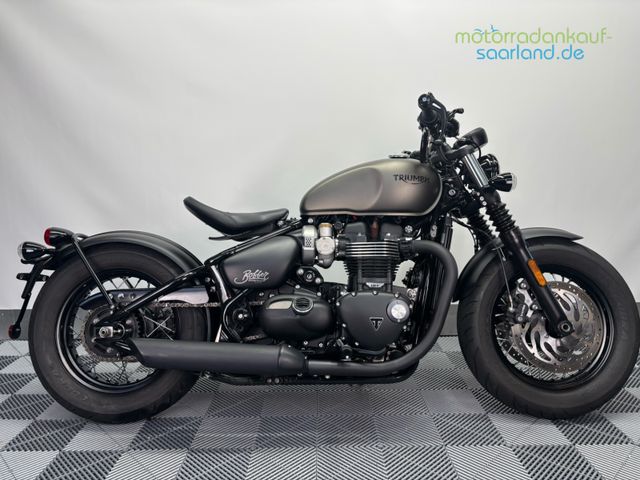 Triumph Bonneville Bobber Black | erst 5.082 km gelaufen