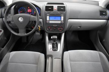 Fahrzeugabbildung Volkswagen Jetta V Comfortline PDC,AHK,8-fach bereift