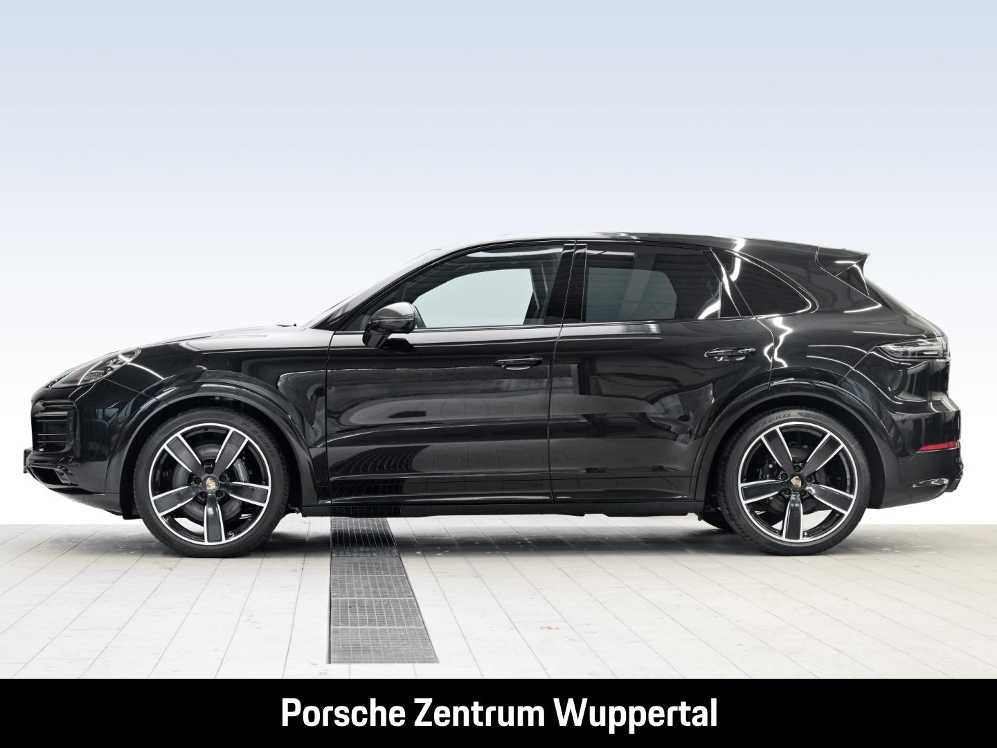 Porsche Cayenne S Platinum Edition Sportabgas InnoDrive