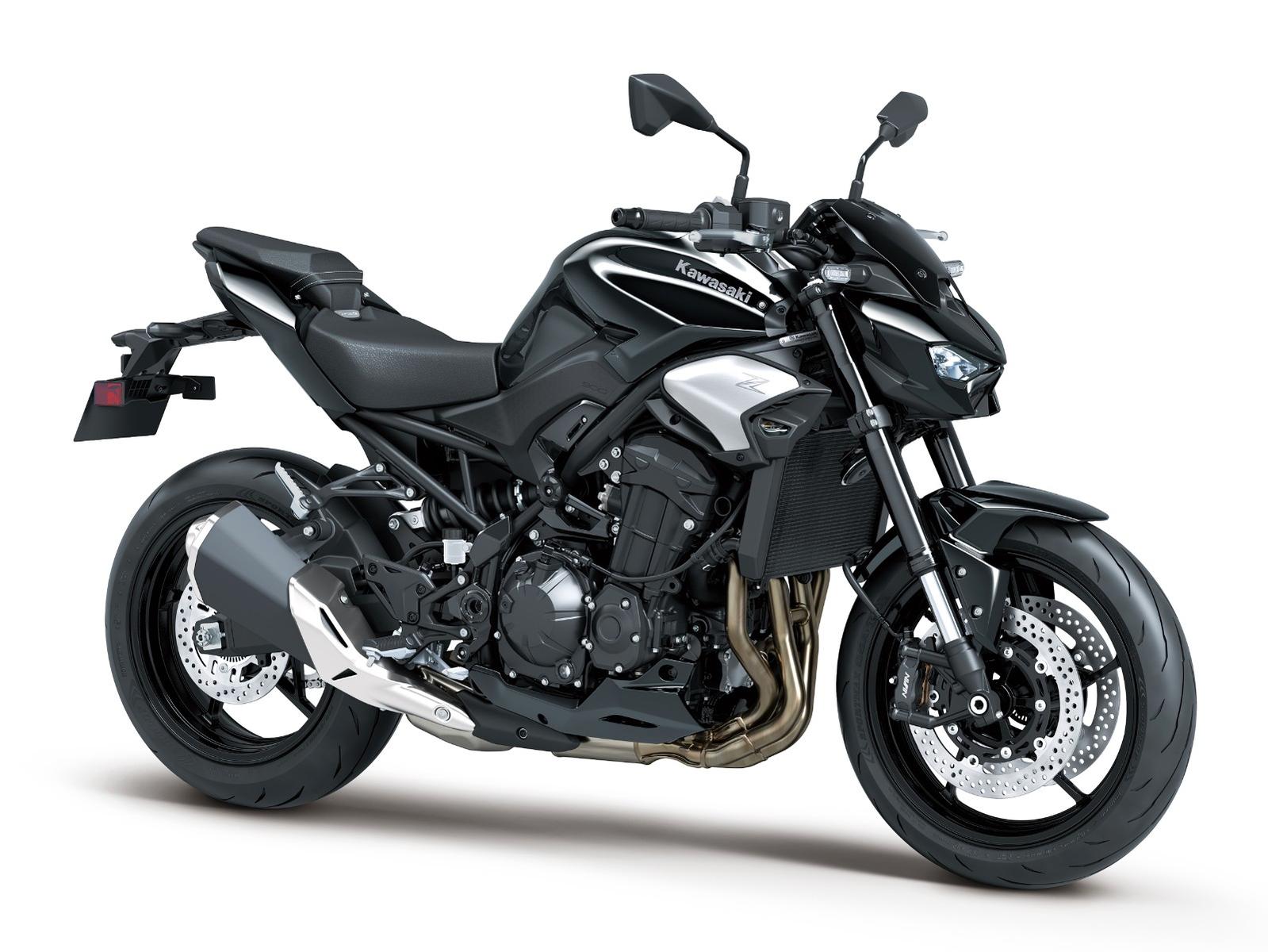 Kawasaki Z900 BLACK 124PS M2025