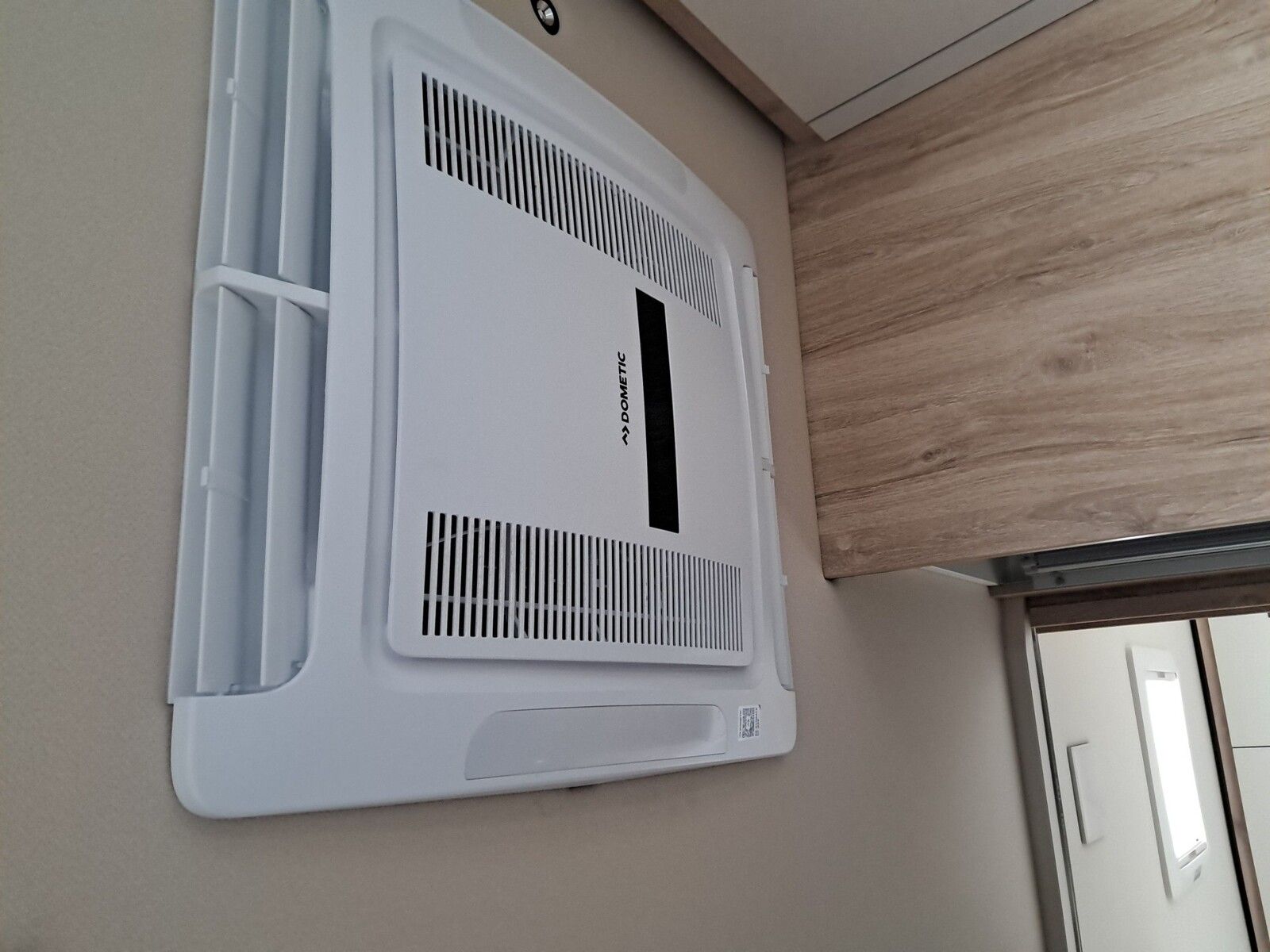 Fahrzeugabbildung Eura Mobil Integra Line IL 720 EB SAT,Solar,Dachklimaanlage