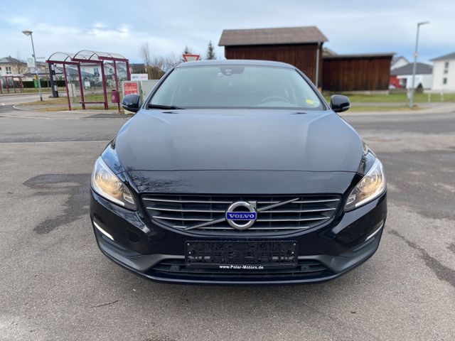 Volvo V60 Kombi Momentum*Navi*AHK*TÜV/AU NEU*