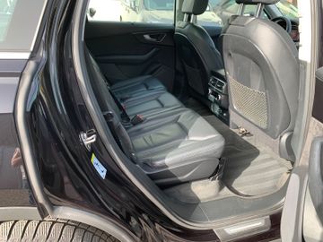 Audi Q7 - 9