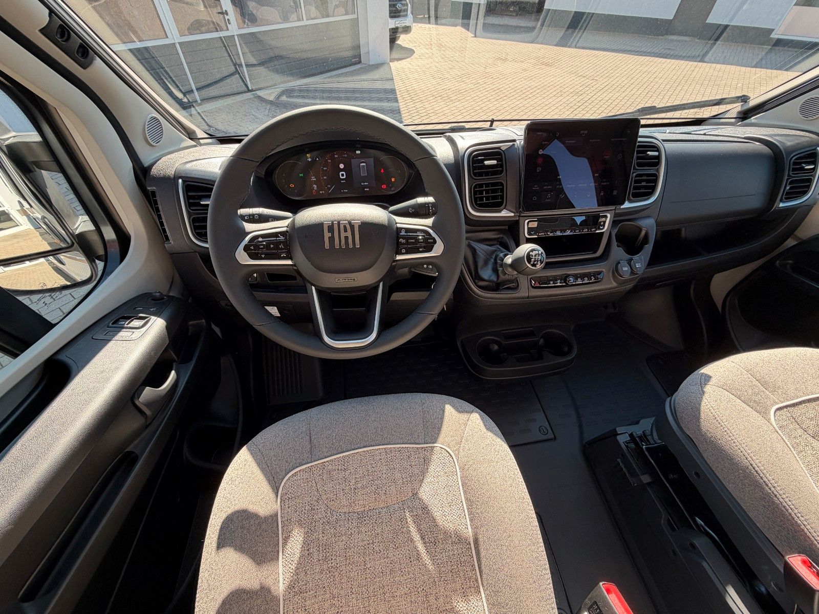 Fahrzeugabbildung Malibu Van Diversity Coupe 640 LE K Lucca MJ26