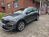 Volkswagen T-Roc 2.0 TSI DSG 4MOTION Sport AHK PANO Kamera - VW T-Roc von privat