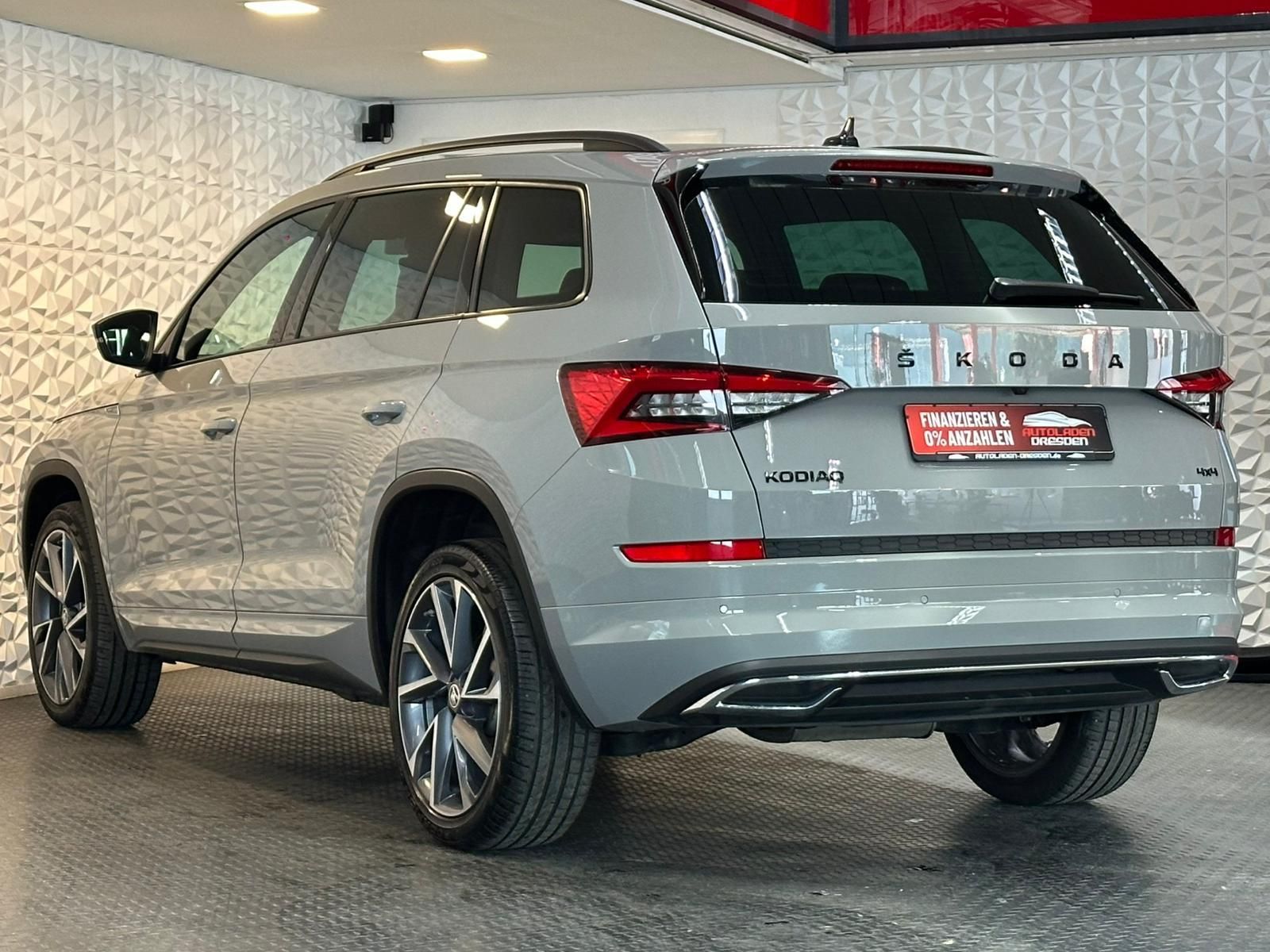 SKODA Kodiaq 2.0TDI SPORTLINE 4x4* LED#4xSHZ#LH#KEYLES - Image 5
