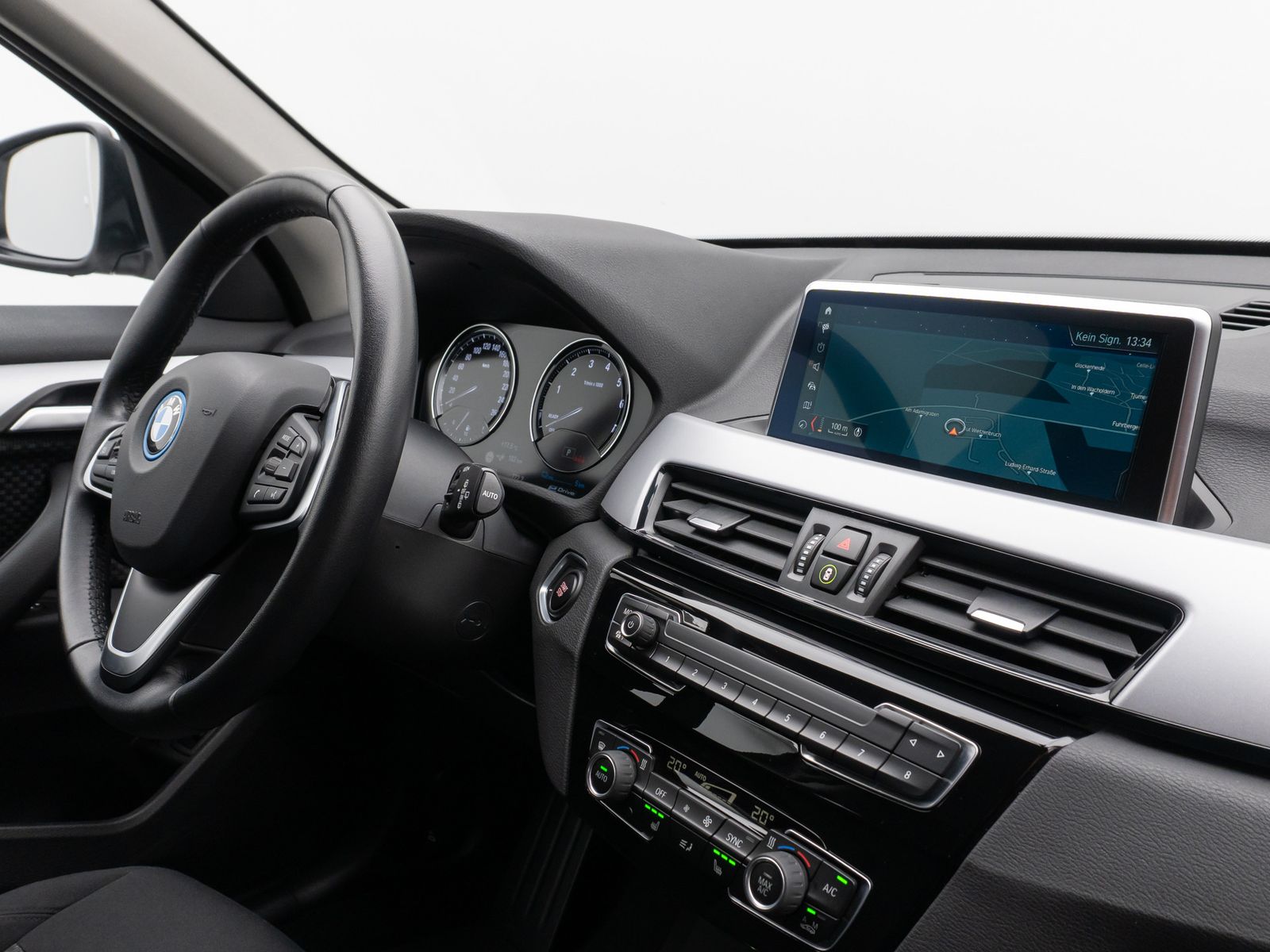 Fahrzeugabbildung BMW X1 xD25e Parkassist DAB AHK Geschwindigkeitsreg