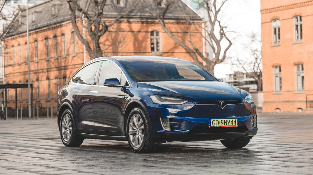 Tesla Model X