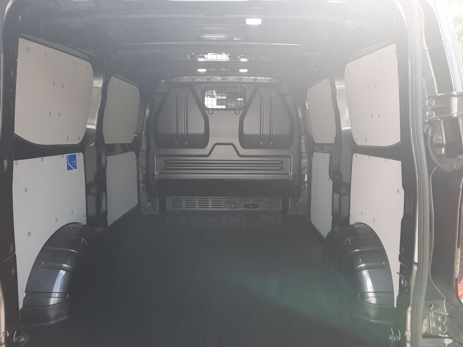 Ford Transit Custom - Bild 28