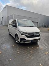 Volkswagen VW T6.1 Multivan Highline, AWD, Voll,  StHz - Volkswagen T6 Multivan in Kassel