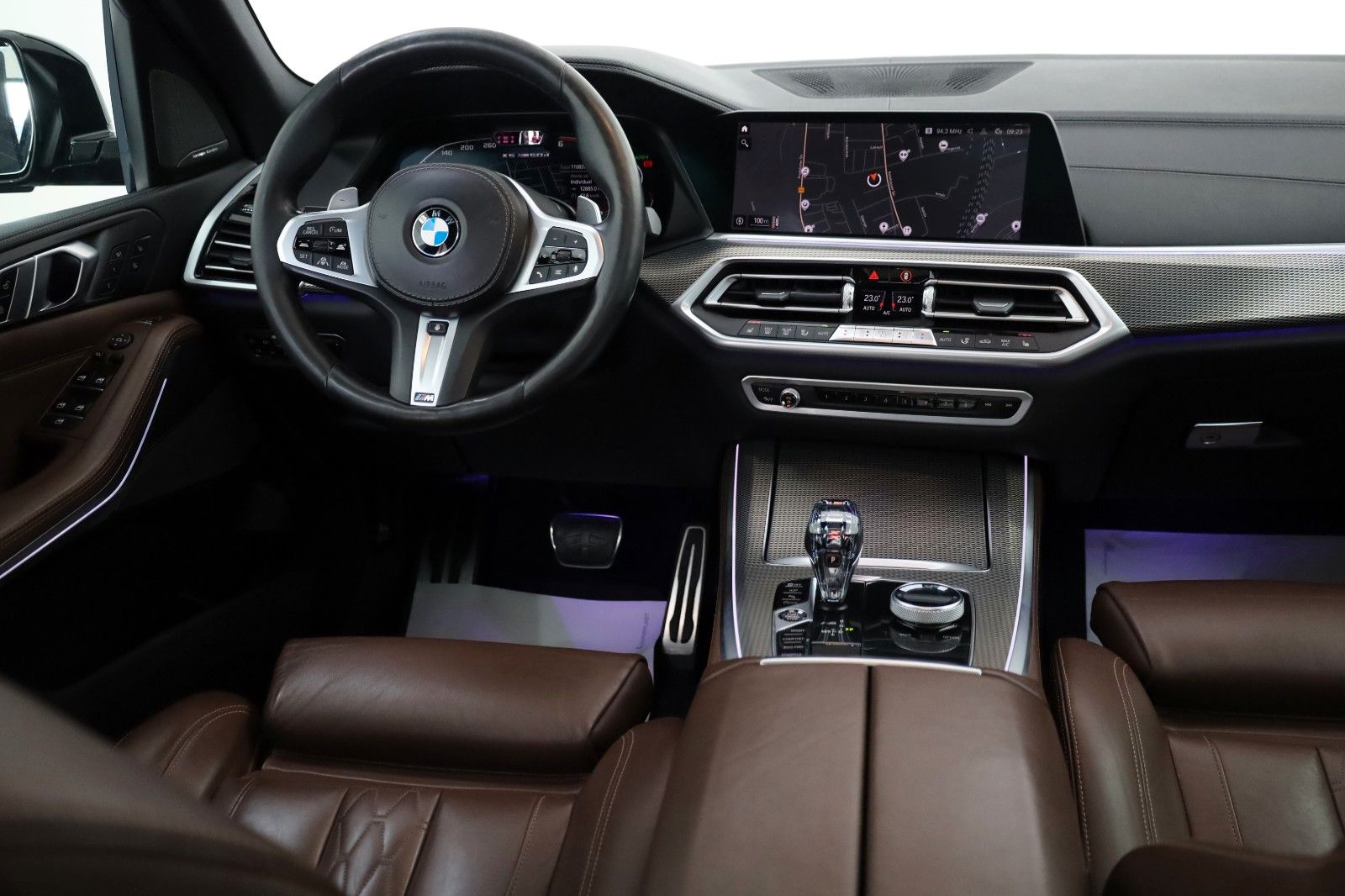 Fahrzeugabbildung BMW X5 M50 d,Panorama,Laser,Soft-Close,HUD, Air-Pak.