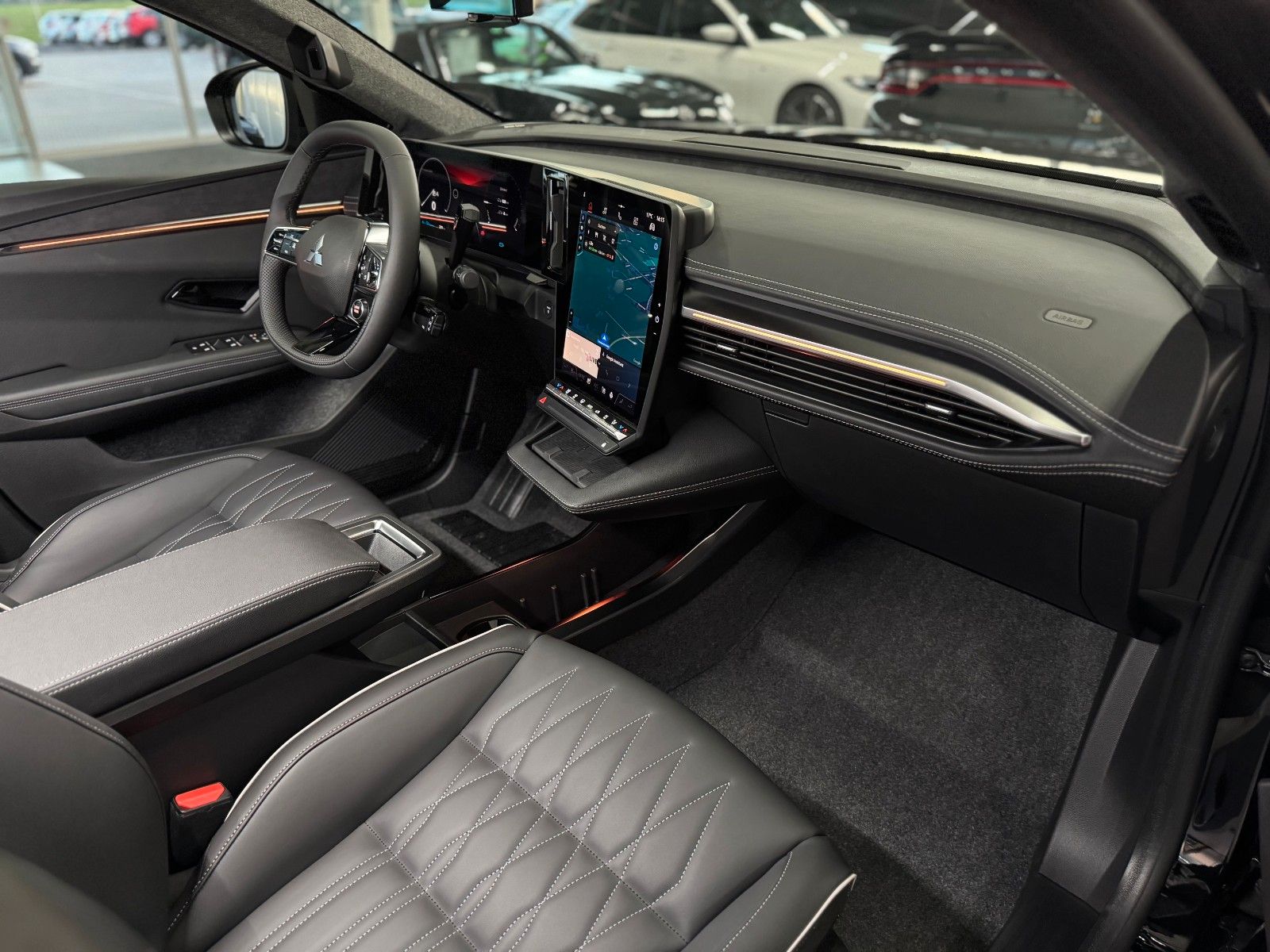 Fahrzeugabbildung Mitsubishi Eclipse Cross EV Diamant TOP Luxury-Paket + 22KW