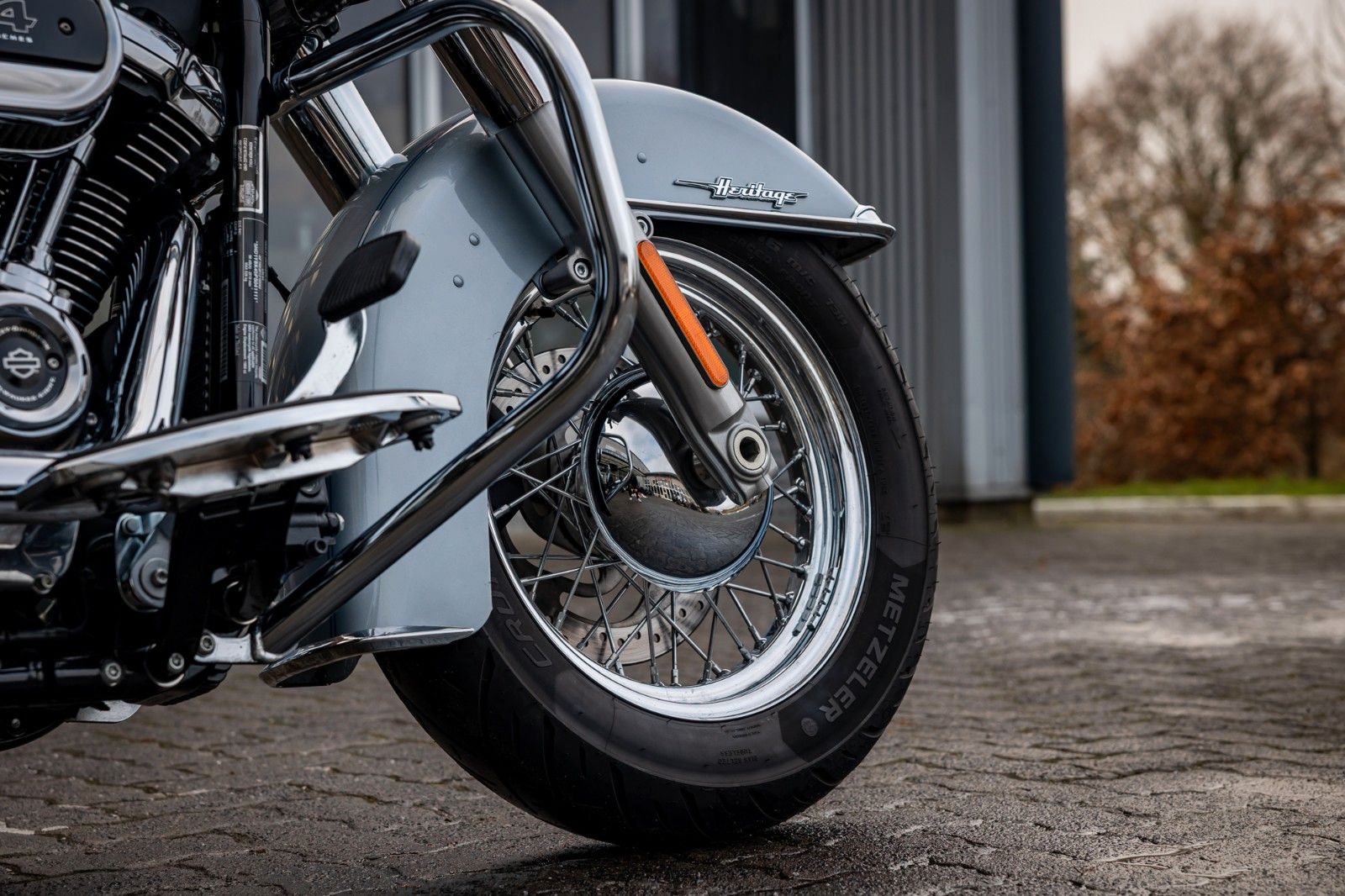 Fahrzeugabbildung Harley-Davidson Softail Heritage FLHCS 114 CUI -NEUWERTIG -