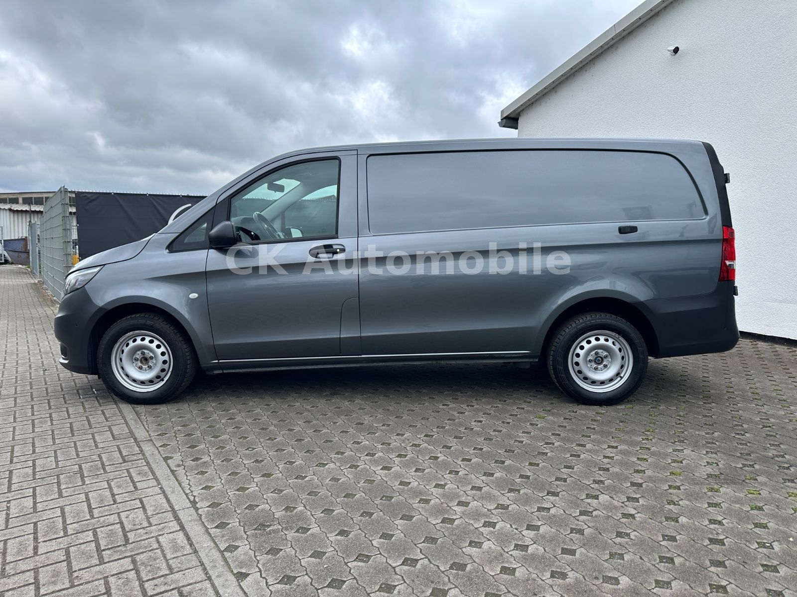 Fahrzeugabbildung Mercedes-Benz Vito Kasten 116 PRO Autom./Navi/Klima/Kamera/AHK