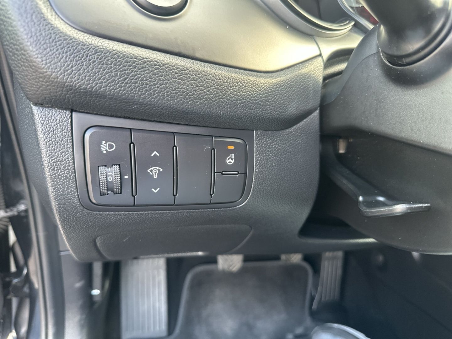 Fahrzeugabbildung Kia Ceed Edition 1.4 ED7 EMOTION +Berganfahrass.+Kli