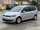 Volkswagen Touran Comfortline BMT Autoparken PDC 1.Hand - Volkswagen Touran mit Diesel-Antrieb: Kleinbus, Comfortline