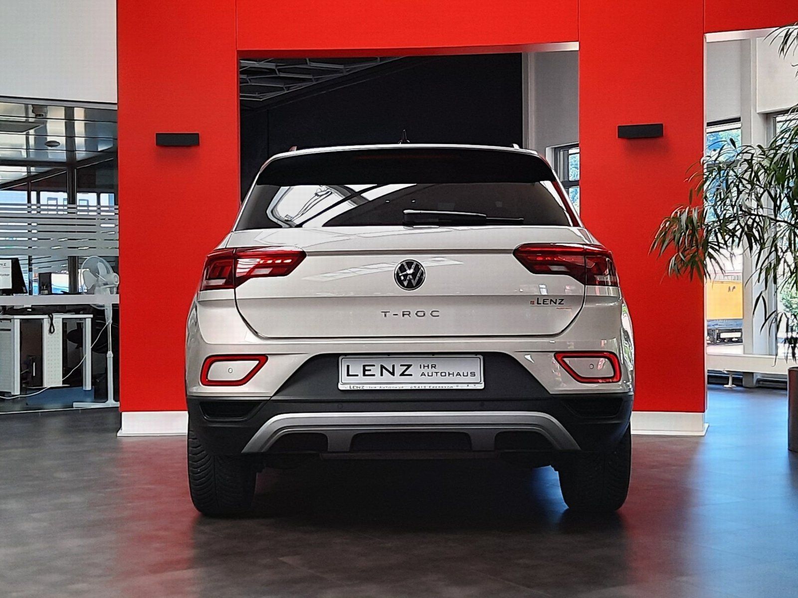 Fahrzeugabbildung Volkswagen T-Roc Move TSI *Standhzg*Cam*Navi*PDC*LED*ACC*