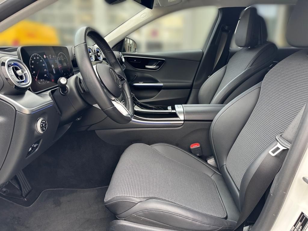 Fahrzeugabbildung Mercedes-Benz C 220 dT Night ACC SDHZ 360° LED HUD SHZ Ambie.