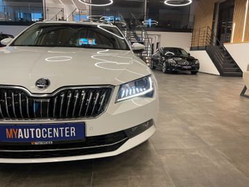 Skoda Superb Combi L&K *AHK*ACC*NAVI*CARPLAY*Bi-XENON*