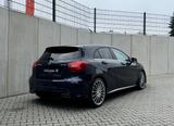 Mercedes-Benz A 45 AMG - blaue Mercedes-Benz A 45 AMG
