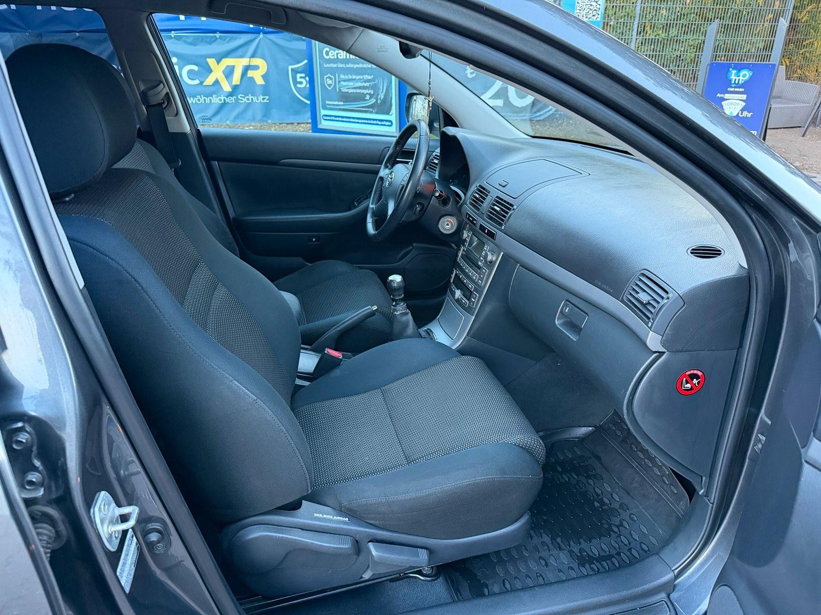 Toyota Avensis 2006 — photo 10