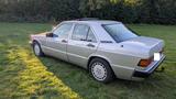 Mercedes-Benz 2.6/H-Zul/Automatik/Klima/Sitzheizung/Schiebdach - Mercedes-Benz 190 mit Benzin-Antrieb: Limousine, mit Klimaanlage, 2.6