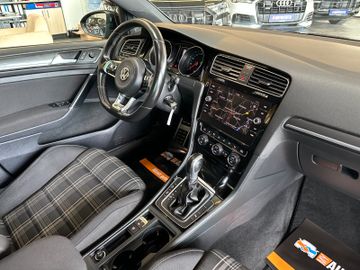 MYAUTOCENTER – Gebraucht- und Jahreswagen mit Werkstattservice in Pfaffenhofen Volkswagen Golf *ACC*PDC*NAVI*2-Zonen*LED*SPORT*