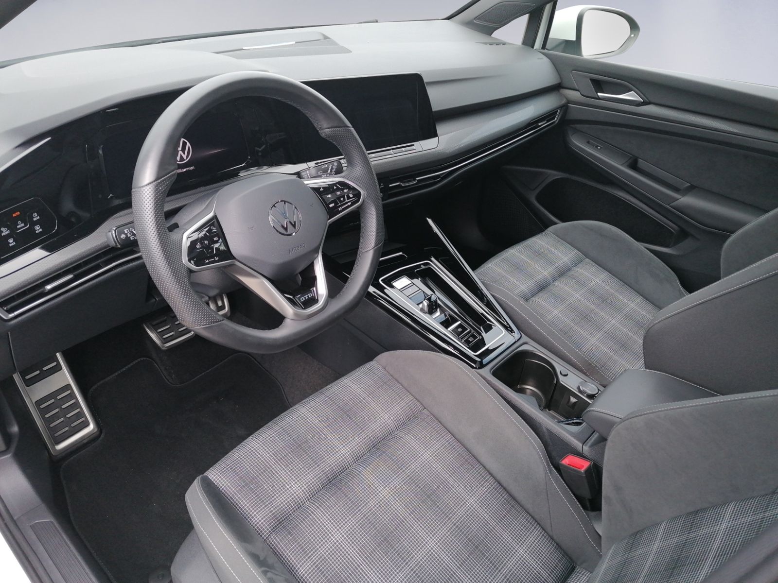 Golf VIII GTD DSG PANO+KAMERA+AHK