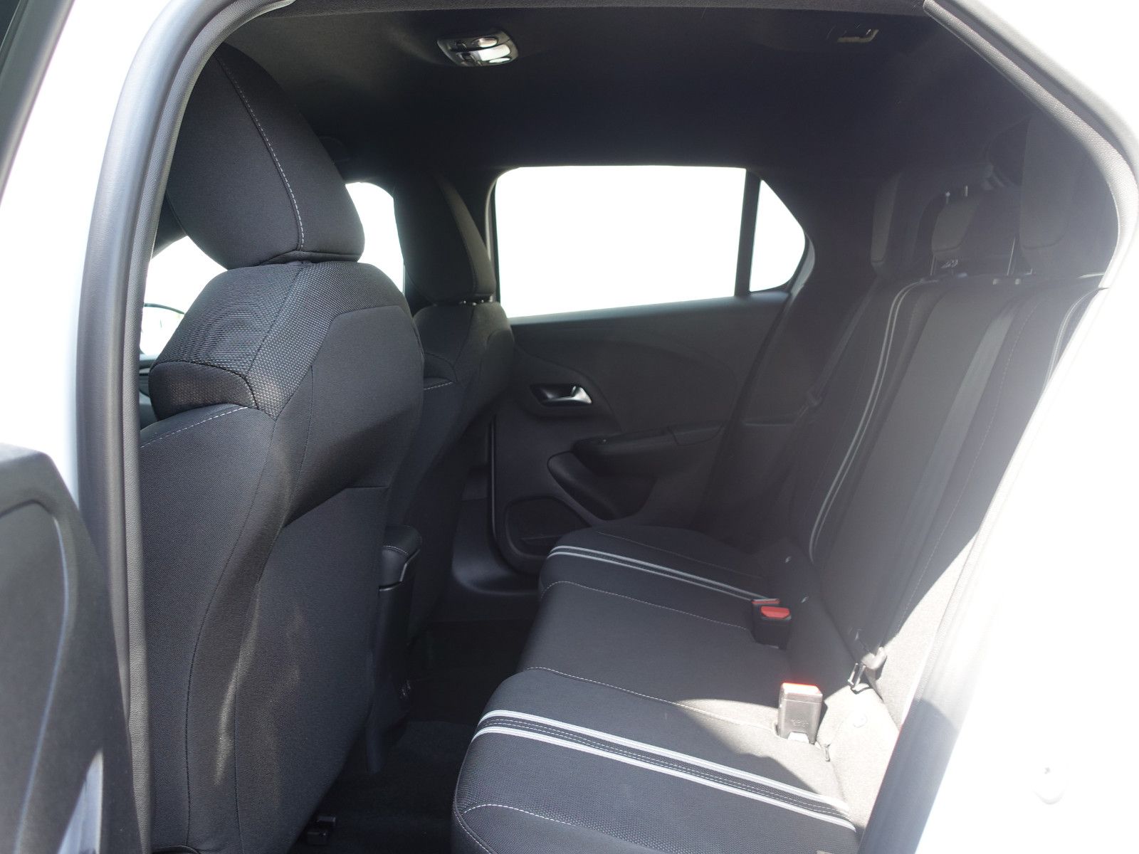 Fahrzeugabbildung Opel Corsa 1.2Turbo GS Allwetter,Navi,SHZ,Kamera,LED