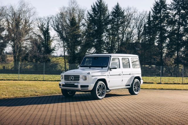 Mercedes-Benz Final Edition White